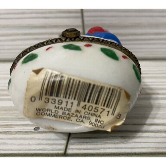 Vintage Christmas Trinket Pill Box Children with Tree Enamel - Picture 7 of 7